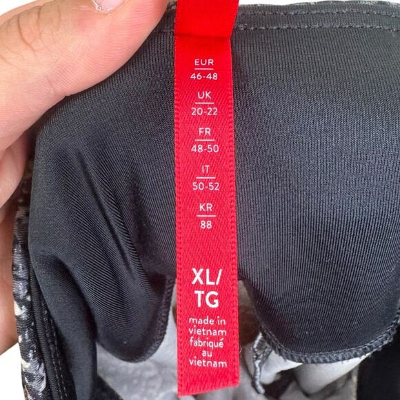 Spanx Faux Leather Snake Shine Ankle Lined Mid Rise Slimming Statement Leggings - Picture 6 of 8